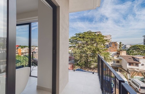 Fluvial Vallarta Apartment | Dreamy Condo Versalles - Roma Encore