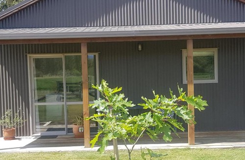 Alexandra Bed & Breakfast | Dunstan Road B&B