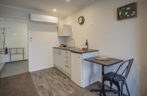 Te Anau Hotel | Dusky Motels