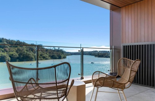 Hobsonville Apartment | Elegant Waterfront Retreat