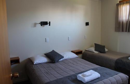 Hastings Hotel | Elmore Lodge Motel