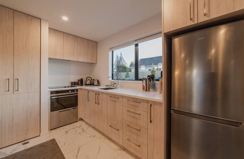 Saint Albans House | Enchanting Getaway in Merivale