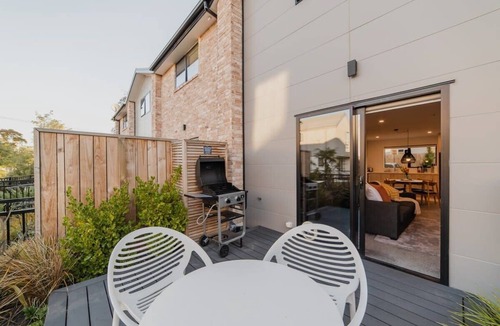 Saint Albans House | Enchanting Getaway in Merivale