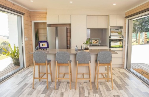 Waitoki Cottage | Eve Cottage rural retreat