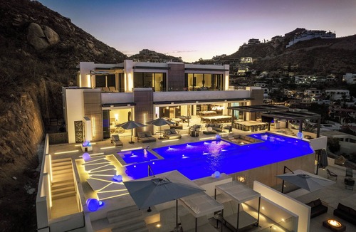 Pedregal Villa | Experience unparalleled luxury in this 11-bedroom villa located in Cabo’s exclusive Pedregal distric