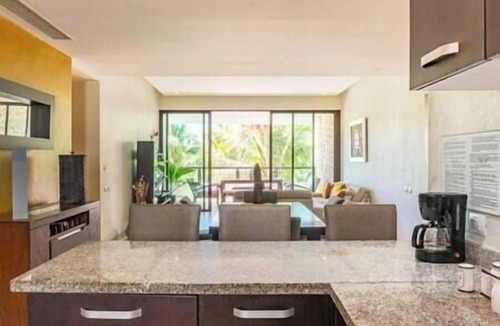 Granjas del Marques Apartment | Exquisite Acapulco Retreat in La Isla Residence