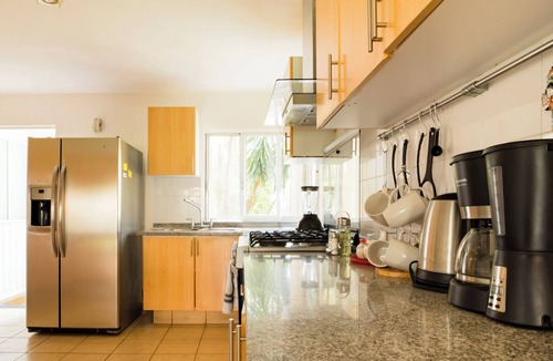 Jiutepec House | Family paradise with swimming pools, green spaces and sports facilities