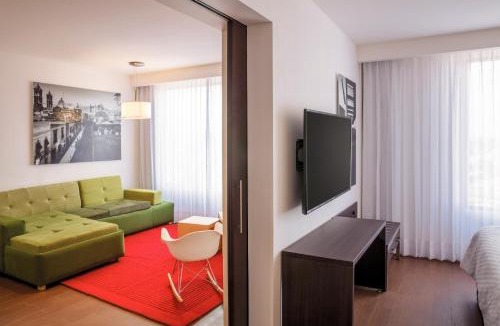 San Nicolas de los Garza Hotel | Fiesta Inn Monterrey la Fe
