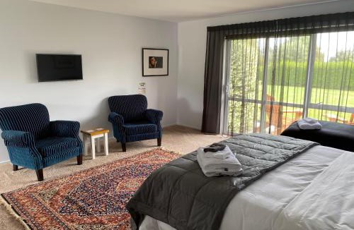 Coromandel Bed & Breakfast | Fitzroy BnB 39b Whangapoua Road
