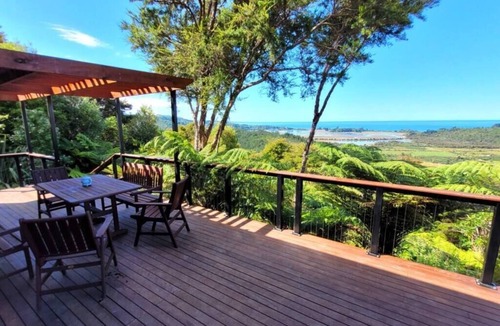 Parapara House | Golden Bay Heights - Luxury Accommodation