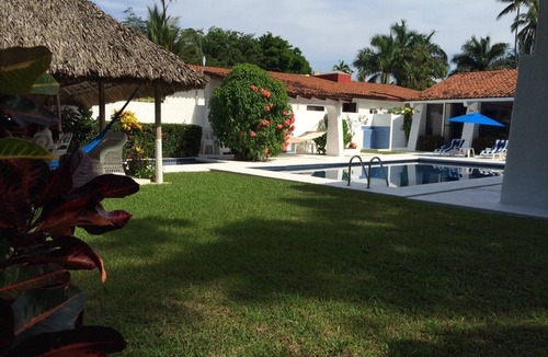 Ixtapa House | Golf (in Front Tee 11), Pool, Service, One Story, 4 Rooms, Internet, Palapa, Van