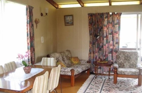 Kinloch House | Great family bach in Kinloch