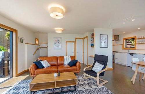 Stepneyville House | Haulashore Vista