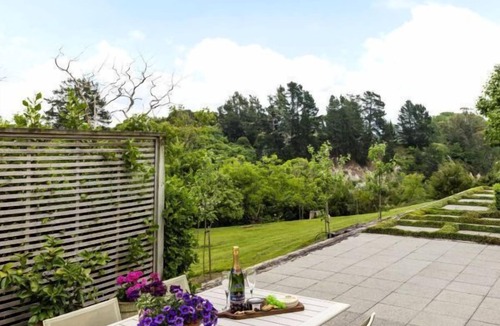 Tamahere House | Hawthorn Cottage - Tamahere