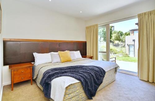 Windwhistle Villa | High Country Villa 239 - Canterbury Terrace Downs