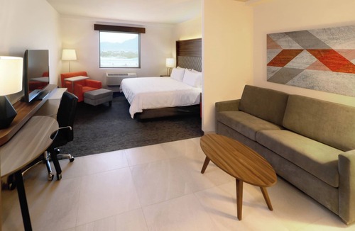 Apodaca Hotel | Holiday Inn Hotel & Suites Monterrey Apodaca Zona Airport by IHG