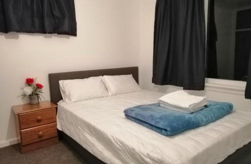 Christchurch House | Homestay Double room, near the city center