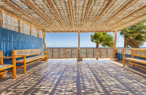 Buenavista House | Horizonte Sereno.nSoñaras despierto con el cantar de las olas y la vista al mar