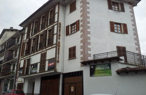 Doneztebe House | Hostal Ameztia