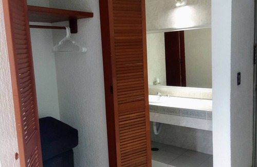 Caleta Hotel | Hotel Aristos Acapulco