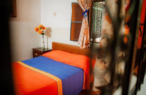 Emiliano Zapata Hotel | Hotel Azteca