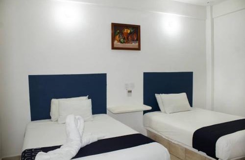 El Hujal Hotel | Hotel Central