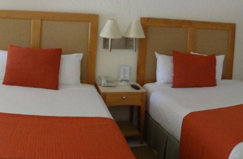 Campo de Golf Fonatur Hotel | Hotel ∙ Magnificent 1BR Condo Steps to Las Palmas Park