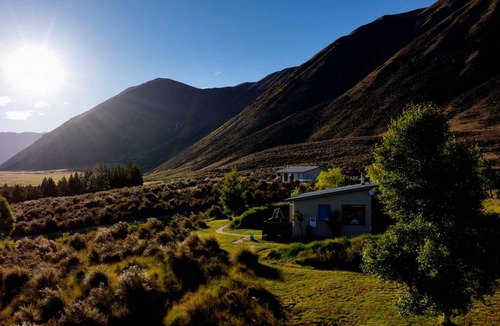 Ben Ohau House | House ∙ 2 bedrooms ∙ 4 guests