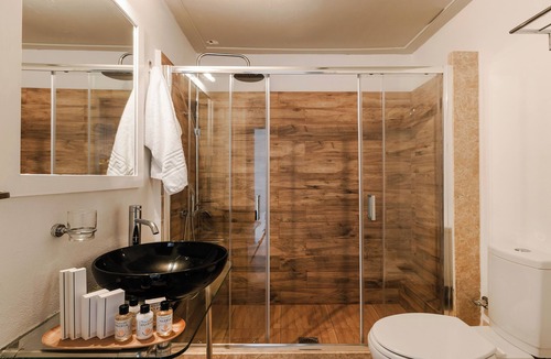 idhra Hotel | Hydra Hotel