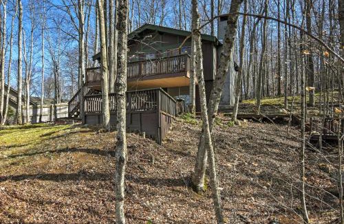 Beech Mountain House | Inviting Beech Mountain Family Retreat with 3 Decks!