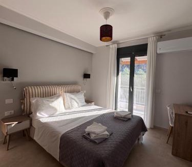 Frinion Villa | Iris Villas Complex