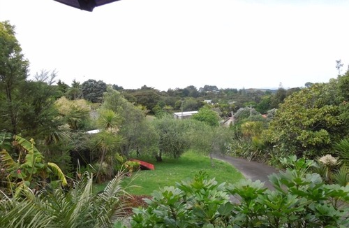 Waiheke Island Apartment | Island Breeze apartment in gorgeous Sandy Bay