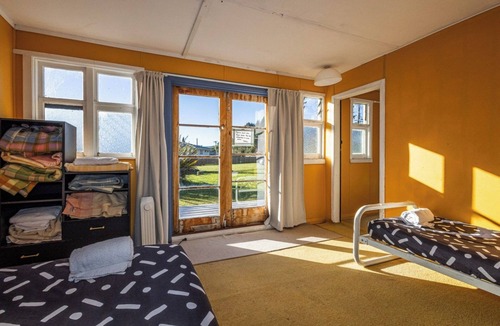Rangataua Cabin | Kaha Lodge | Family Style Escape Near Mt. Ruapehu | Sleeps up to 20