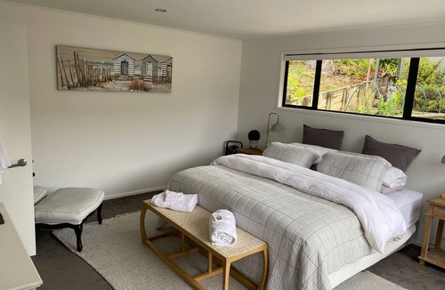 Kawau Island Resort | Kawau Lodge Boutique Resort