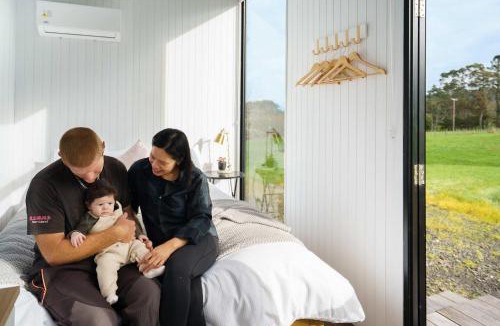 Waitoki House | Kiwi Farm Cabin 1 by Tiny Away