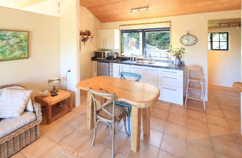 Onetangi House | La Maisonette - Stay Waiheke