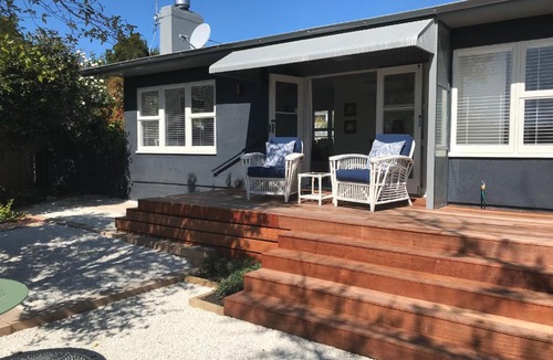 Havelock North Bed & Breakfast | La Petite Maison