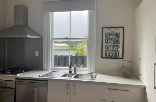 Martinborough Villa | La Rocque Cottage