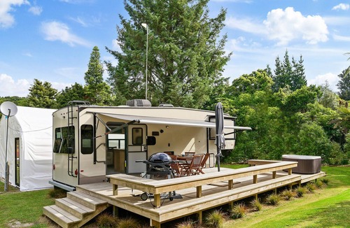Lake Tarawera House | LAKE TARAWERA LUXURY ACCOMODATION