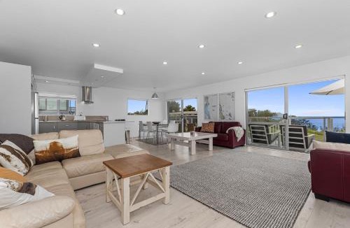 Langs Beach House | Langs Time - Langs Beach Holiday Home