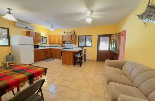 Los Barriles Apartment | Large Gated Parking, Cozy Casa near Pickleball