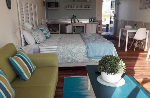 Leigh Hotel | Leigh Central