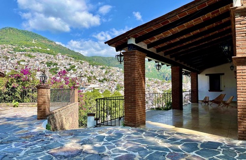 Taxco House | LindaVista Taxco, PuebloMágico, vista panorámica, estacionamiento, 10min zócalo