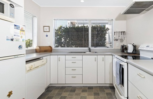 Manly House | Little Manly Cottage - Manly Holiday Home
