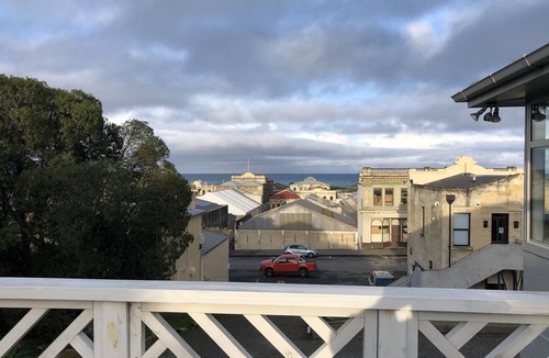Oamaru Cottage | Little Sweetie in the Heart of Old Oamaru