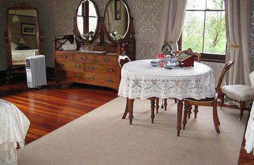 Solway Bed & Breakfast | Llandaff Country Residence
