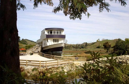 Otorohanga Cabin | Lodge ∙ 1 bedroom ∙ 5 guests