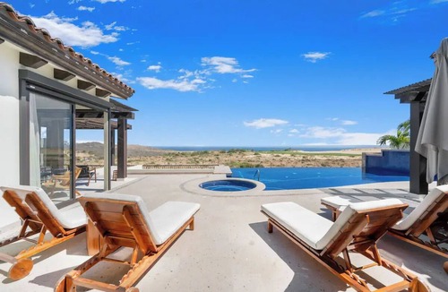 Sunset Beach Villa | Luxury Panoramic Ocean View Private Pool @Coronado