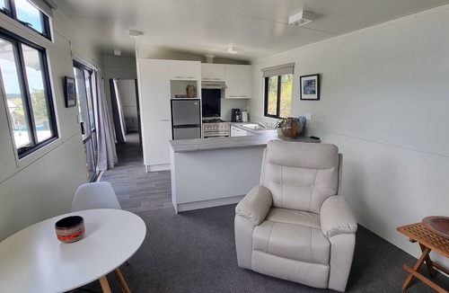 Matakana House | Matakana Puri Retreat. Cozy and comfortable pet friendly accommodation.
