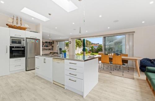 Matapouri House | Matapouri Family Retreat - Matapouri Holiday Home